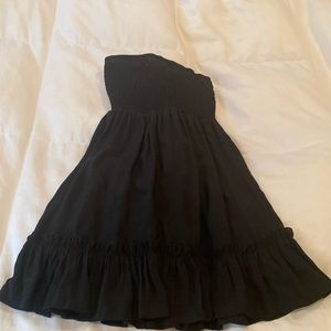 CUTE BLACK STRAPLESS DRESS! NEVER WORN! SHORT AND CUTE!!  SHEIN SIZE S